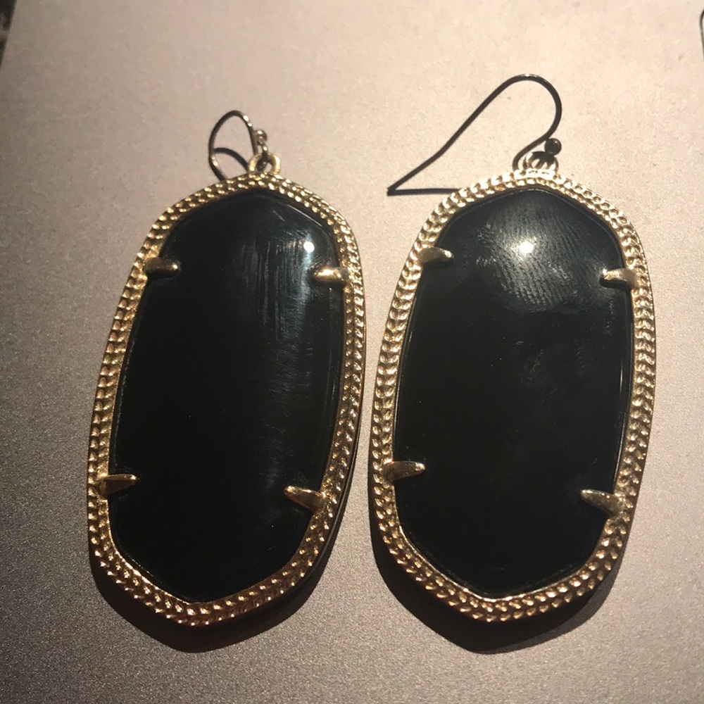 Black Kendra Scott earrings